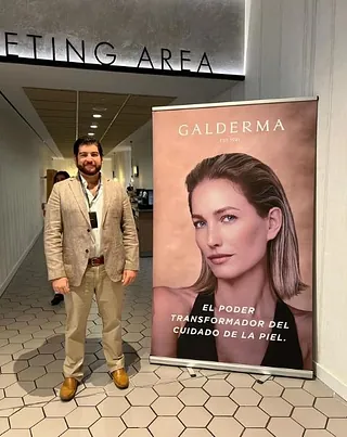 Dr. Roberto Castro